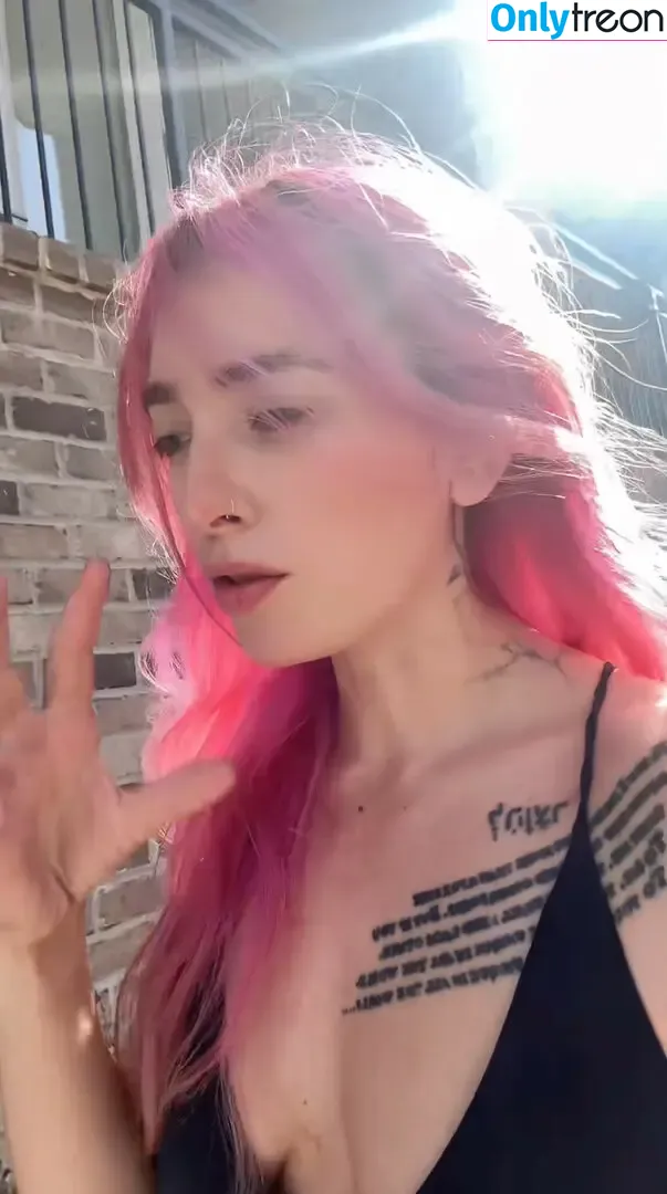 Eliza Grace nude photo #0145 (ElIZAGRACEMUSIC / elizaxograce)