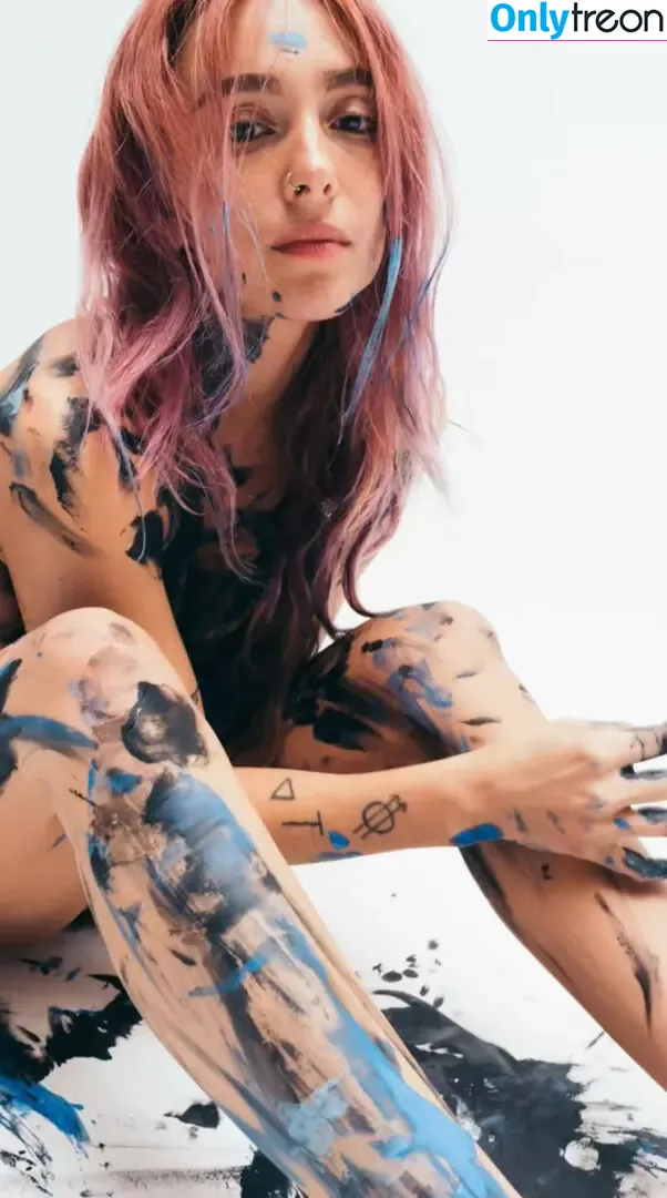 Eliza Grace nude photo #0162 (ElIZAGRACEMUSIC / elizaxograce)