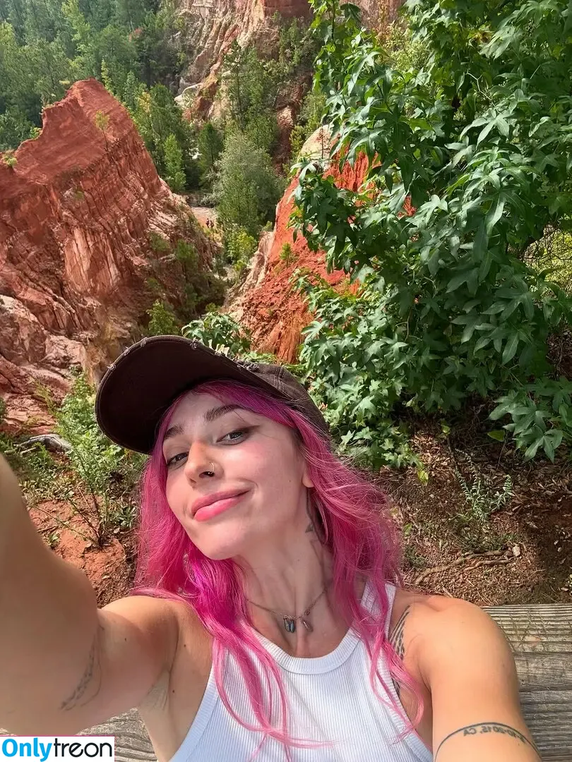 Eliza Grace nude photo #0178 (ElIZAGRACEMUSIC / elizaxograce)