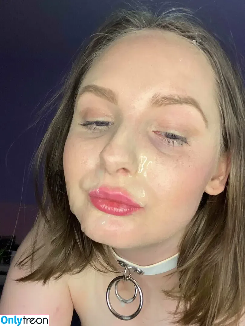 Eliza Smoke nude photo #0030 (Eliza_smoke_420 / eliza_smoke420)