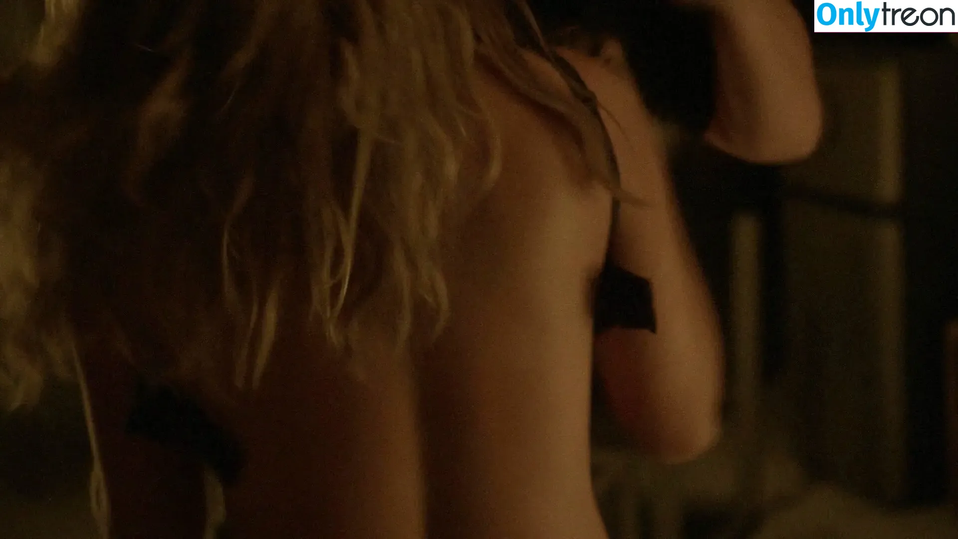 Eliza Taylor nude photo #0212 (elizajaneface)