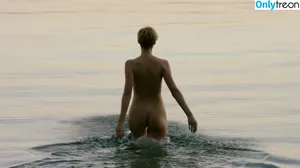 Elizabeth Debicki / elizabethdebickinators nude photo #0353
