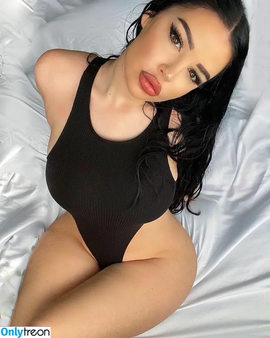 Elizabeth Georgina nude photo #0007 (elizabethgeorga / elizabethxgx)