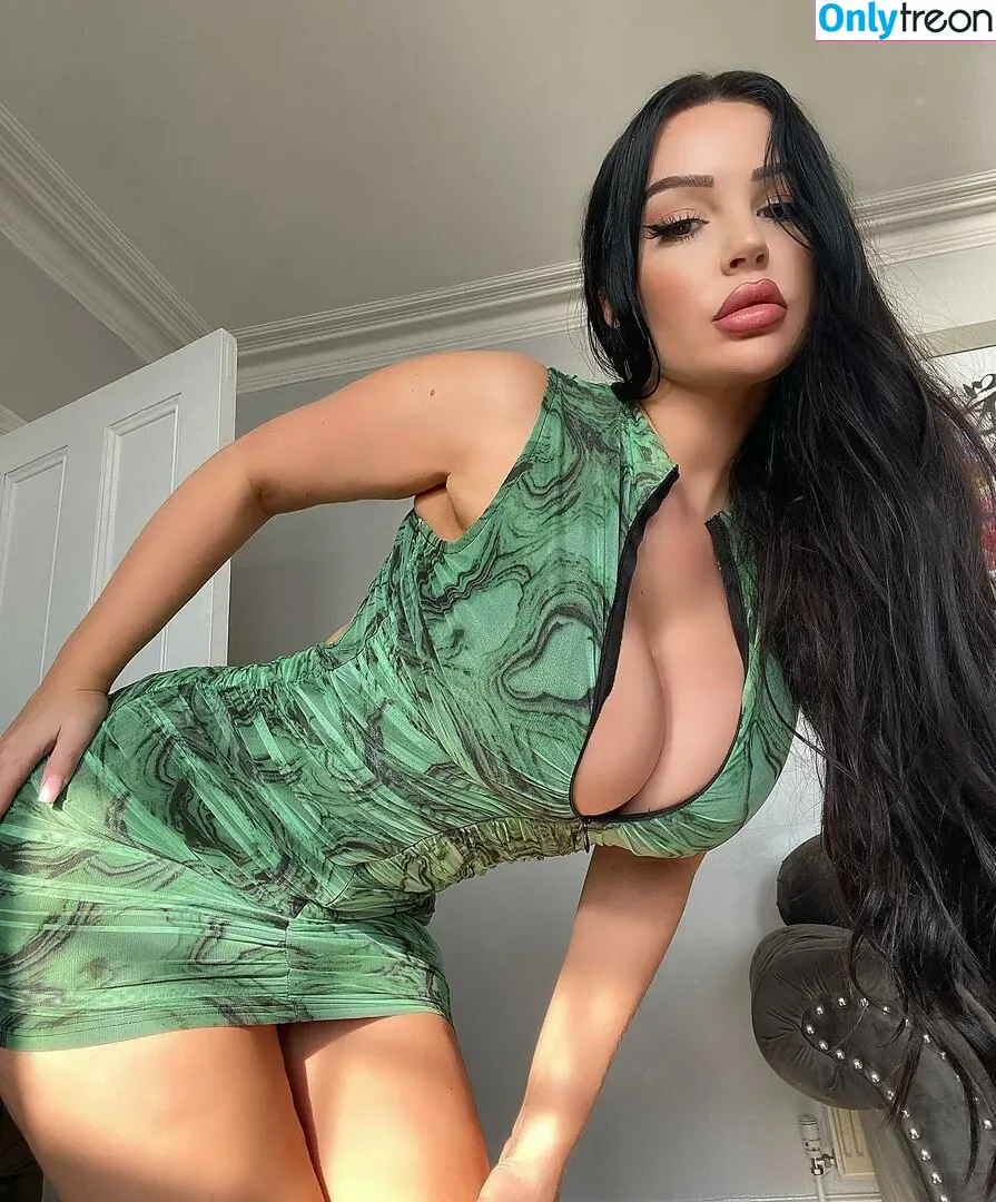 Elizabeth Georgina nude photo #0104 (elizabethgeorga / elizabethxgx)