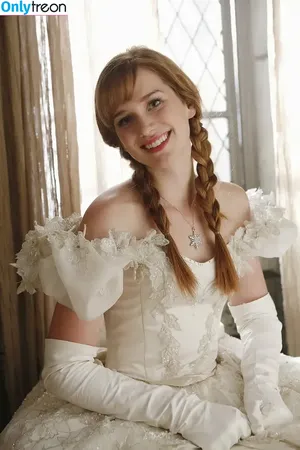 Elizabeth Lail / elizabethlail nude photo #0029