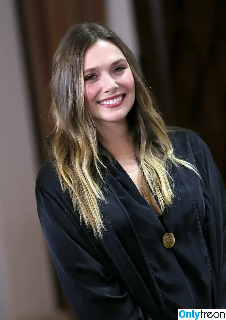 Elizabeth Olsen nude photo #2529 (elizabetholsendaily / lizabeth_olsen)