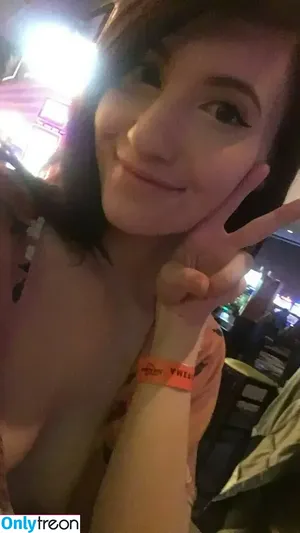 Elizabeth Reed / KawaiiiKitten / KawaiiiKitty / elizabethreed / hi_its_elizabeth_reed nude photo #1007