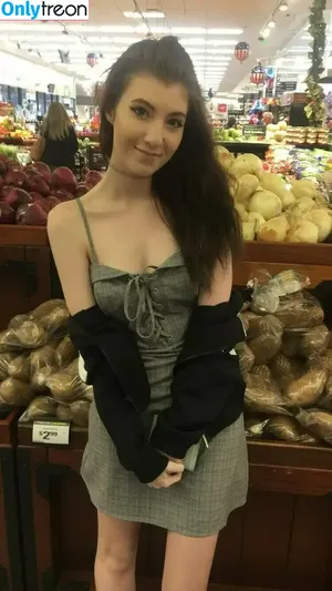 Elizabeth Reed / KawaiiiKitten / KawaiiiKitty / elizabethreed / hi_its_elizabeth_reed nude photo #1152