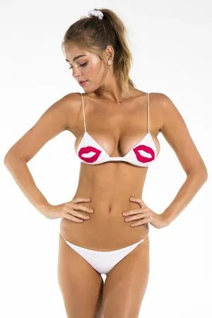 Elizabeth Turner / elizTurner92 / elizabethcturner nude photo #0048