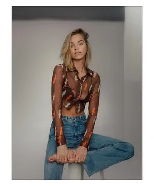 Elizabeth Turner / elizTurner92 / elizabethcturner nude photo #0110