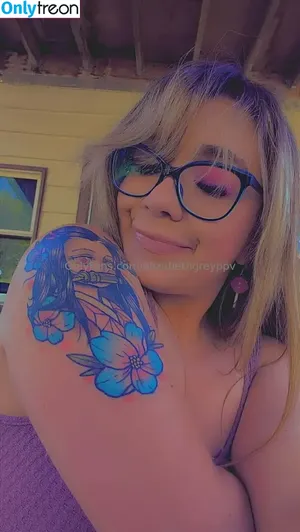 elizabethgreyppv / the_yogi_lawyer nude photo #0012