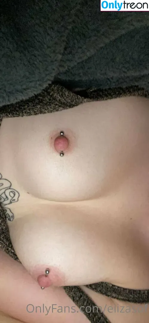 elizasof nude photo #0012 (eliza.sof / elizashorny)