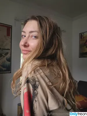elizataskfree / elisataskula nude photo #0006