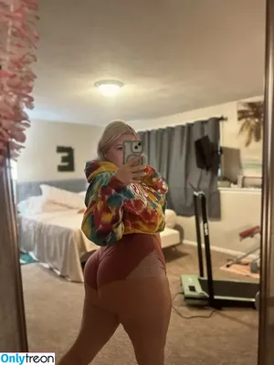 elizitalian / styled.eliz nude photo #0002