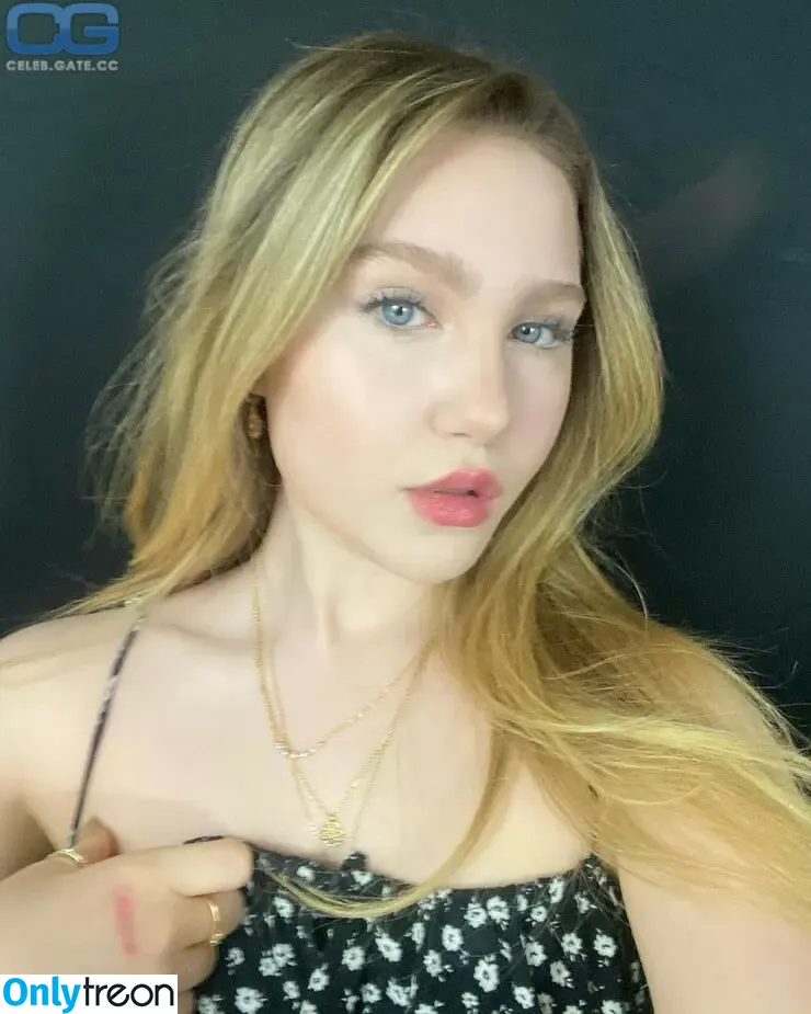 Ella Anderson nude photo #0086 (ellaandersonxoxo)