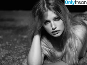 Ella-June Henrard / ellajunehenrardofficial nude photo #0005