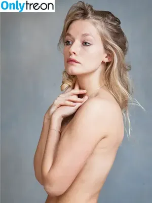Ella-June Henrard / ellajunehenrardofficial nude photo #0010