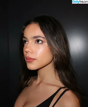 Ella Mendelsohn / ellamendelsohn nude photo #0192