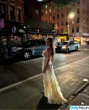 Ella Mendelsohn / ellamendelsohn nude photo #0809