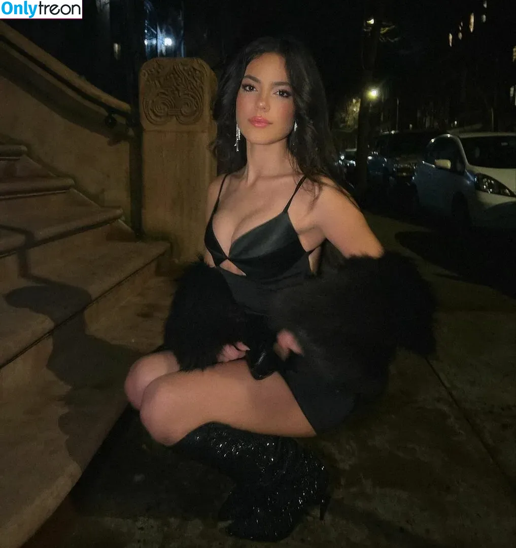 Ella Mendelsohn nude photo #0001 (ellamendelsohn)