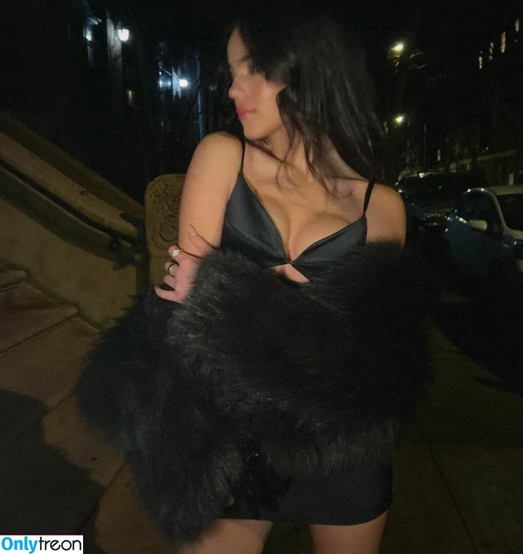 Ella Mendelsohn nude photo #0003 (ellamendelsohn)