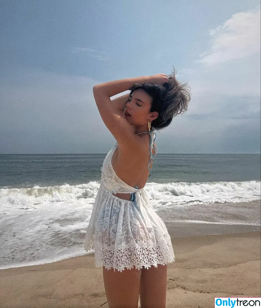 Ella Mendelsohn nude photo #0043 (ellamendelsohn)