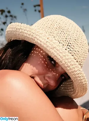 Ella Mendelsohn / ellamendelsohn nude photo #1486