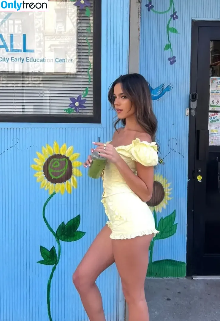 Ella Mendelsohn nude photo #1354 (ellamendelsohn)