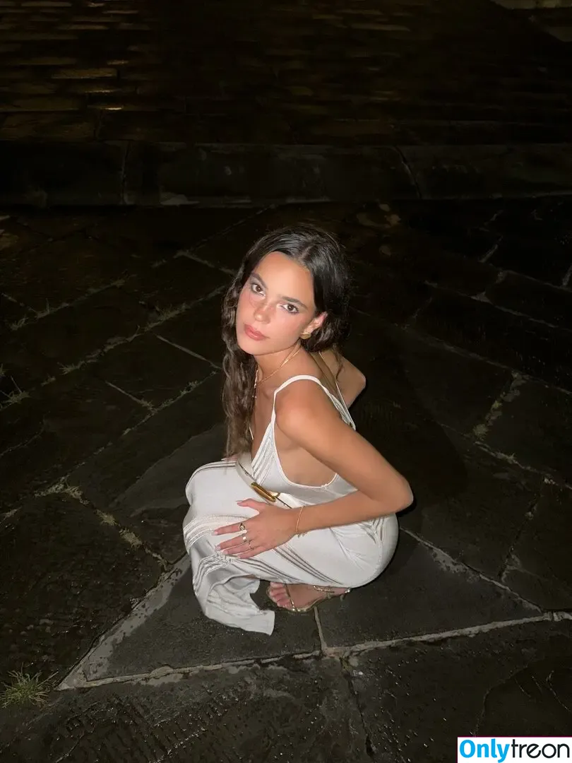 Ella Mendelsohn nude photo #1710 (ellamendelsohn)
