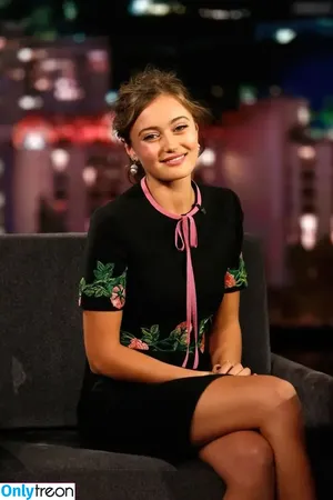 Ella Purnell / GRAYLINGPURNELL / ella_purnell nude photo #0325