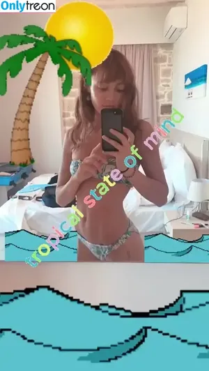 Ella Purnell / GRAYLINGPURNELL / ella_purnell nude photo #0329
