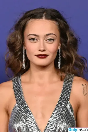 Ella Purnell / GRAYLINGPURNELL / ella_purnell nude photo #0450