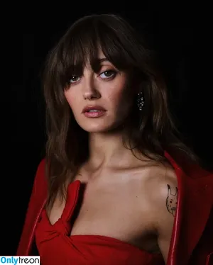 Ella Purnell / GRAYLINGPURNELL / ella_purnell nude photo #0499