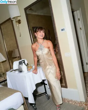 Ella Purnell / GRAYLINGPURNELL / ella_purnell nude photo #0504