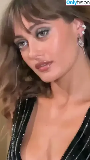Ella Purnell / GRAYLINGPURNELL / ella_purnell nude photo #0510