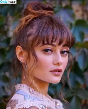 Ella Purnell / GRAYLINGPURNELL / ella_purnell nude photo #0563