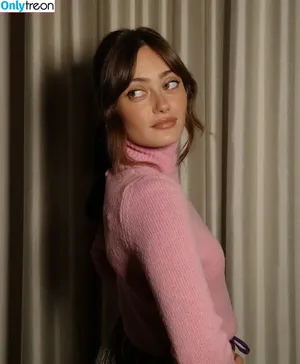 Ella Purnell / GRAYLINGPURNELL / ella_purnell nude photo #0566