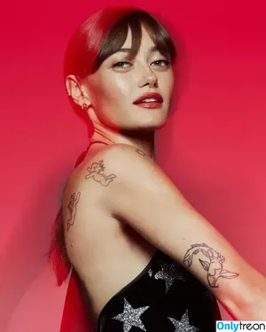 Ella Purnell / GRAYLINGPURNELL / ella_purnell nude photo #0598