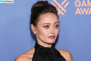 Ella Purnell / GRAYLINGPURNELL / ella_purnell nude photo #0623