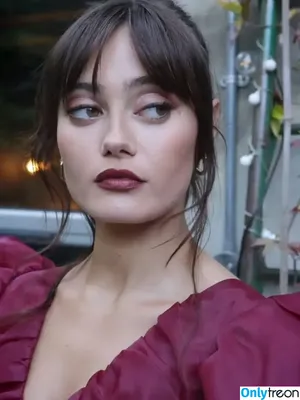 Ella Purnell / GRAYLINGPURNELL / ella_purnell nude photo #0839