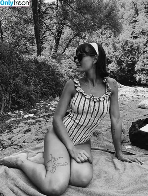 Ella Purnell / GRAYLINGPURNELL / ella_purnell nude photo #0859
