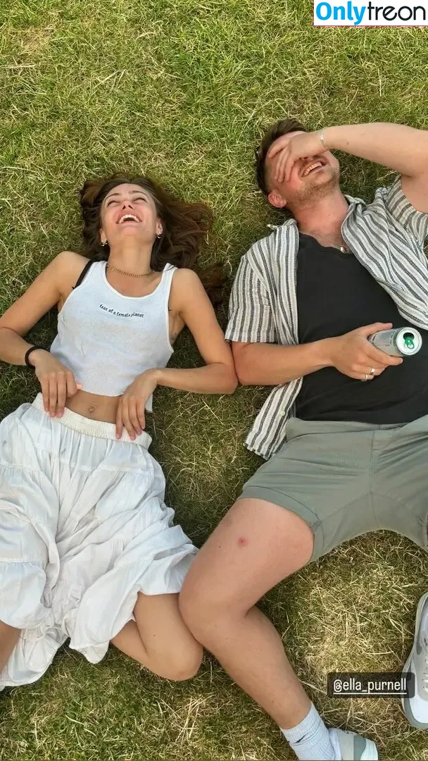 Ella Purnell nude photo #0360 (GRAYLINGPURNELL / ella_purnell)