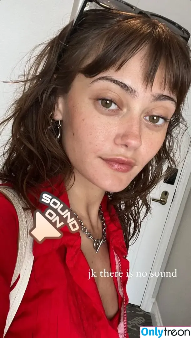 Ella Purnell nude photo #0378 (GRAYLINGPURNELL / ella_purnell)