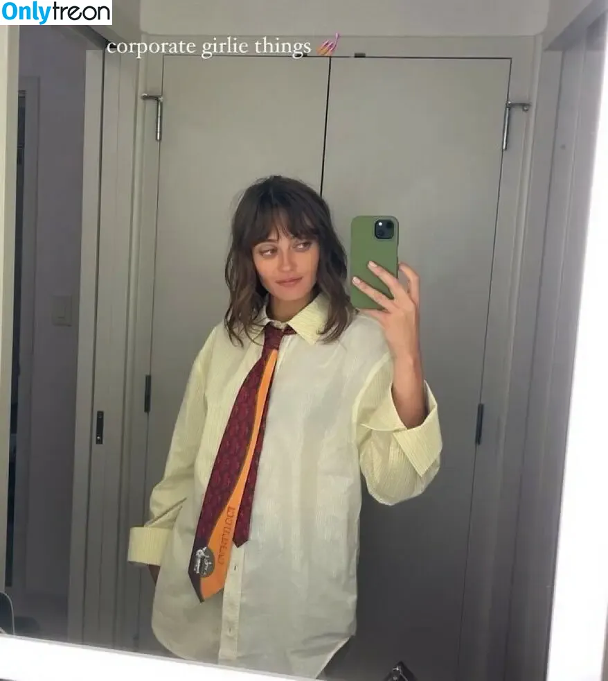 Ella Purnell nude photo #0411 (GRAYLINGPURNELL / ella_purnell)
