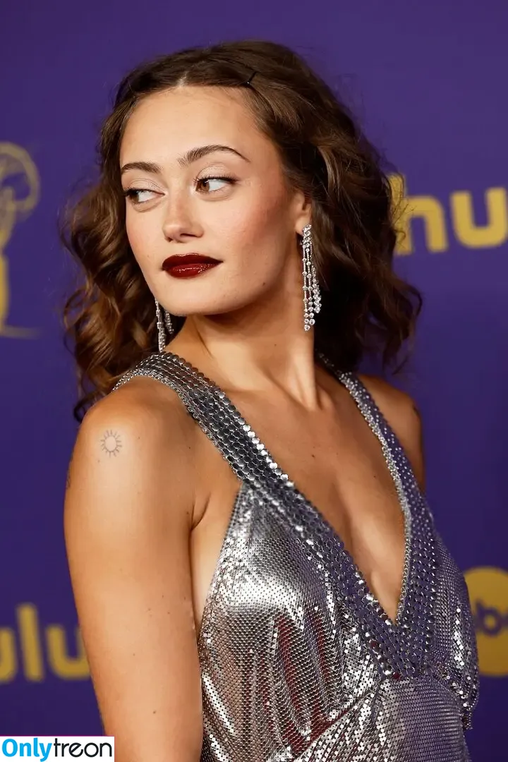 Ella Purnell nude photo #0441 (GRAYLINGPURNELL / ella_purnell)