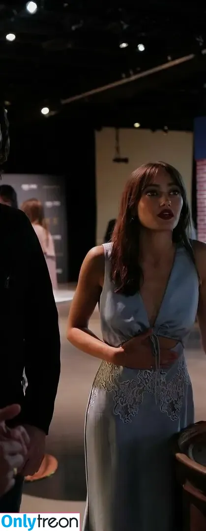 Ella Purnell nude photo #0852 (GRAYLINGPURNELL / ella_purnell)