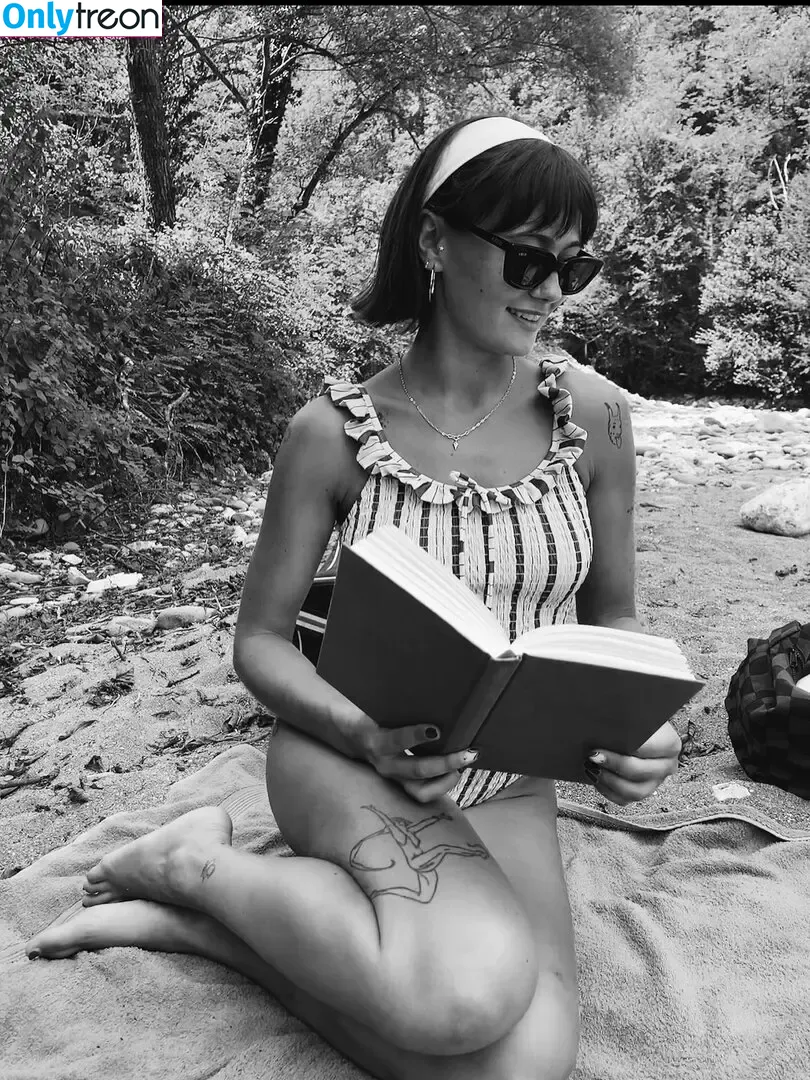 Ella Purnell nude photo #0855 (GRAYLINGPURNELL / ella_purnell)