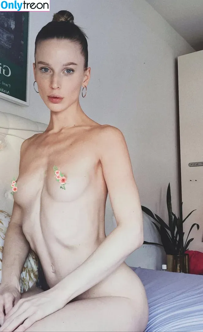 Ellaa91 nude photo #0001 (ellaa.91)