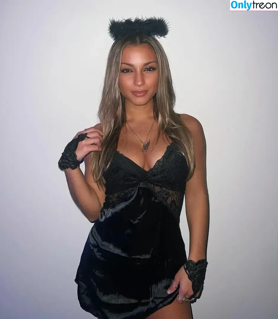 ellaagrantt nude photo #0041 (ellaagrantt)