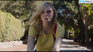 Elle Fanning / ellefanning nude photo #2850